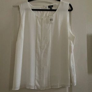 NWT Sleeveless blouse with accents.
